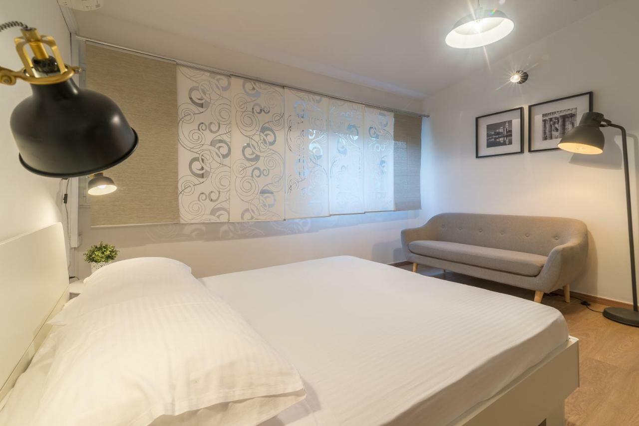 Studios & Apartments Porto Zára Kültér fotó